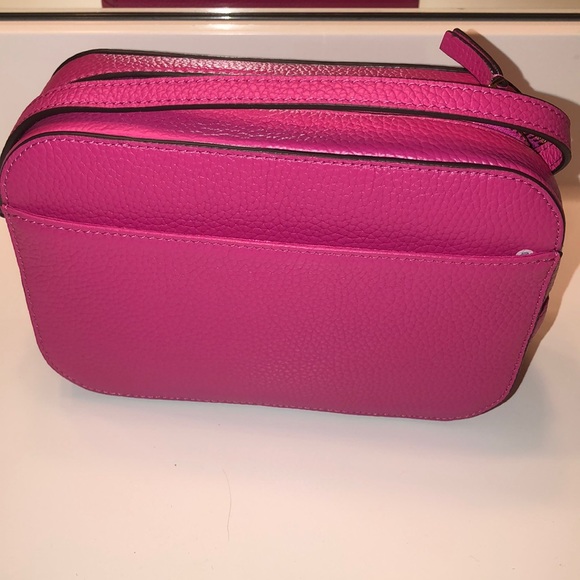 Tory Burch Bags Tory Burch Large Logo Round Crossbody Poshmark